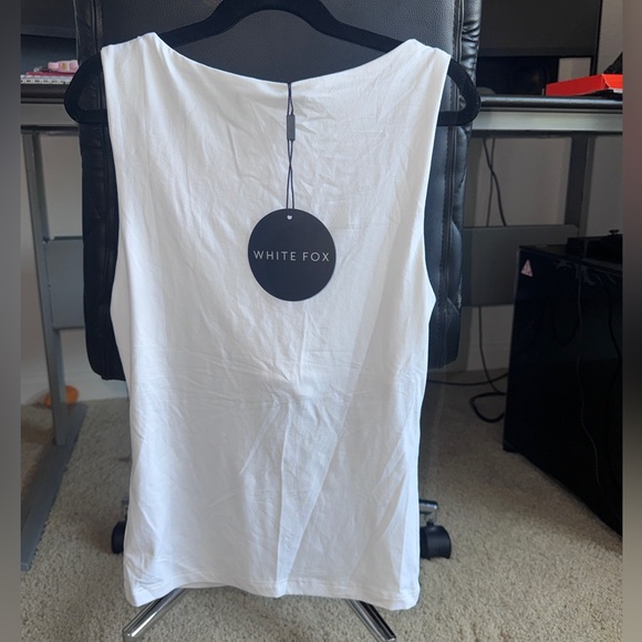 White fox white tank top in size small new with tag - Picture 7 of 8